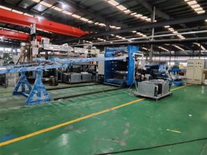 微發(fā)泡隔音片材擠出機(jī)_微發(fā)泡隔音片材生產(chǎn)線(xiàn)_佳德塑機(jī)